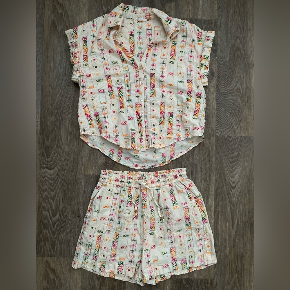 High Spirits Embroidered Cotton Matching Set Medium Boho Button Down Top Shorts